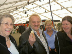 Anthony Worrell Thompson 